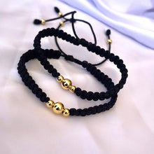 Cargar imagen en el visor de la galería, Pareja Pulsera Tejida Black x 2
