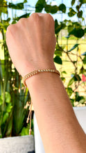 Cargar imagen en el visor de la galería, Pareja Pulsera Tejida Oro Láminado
